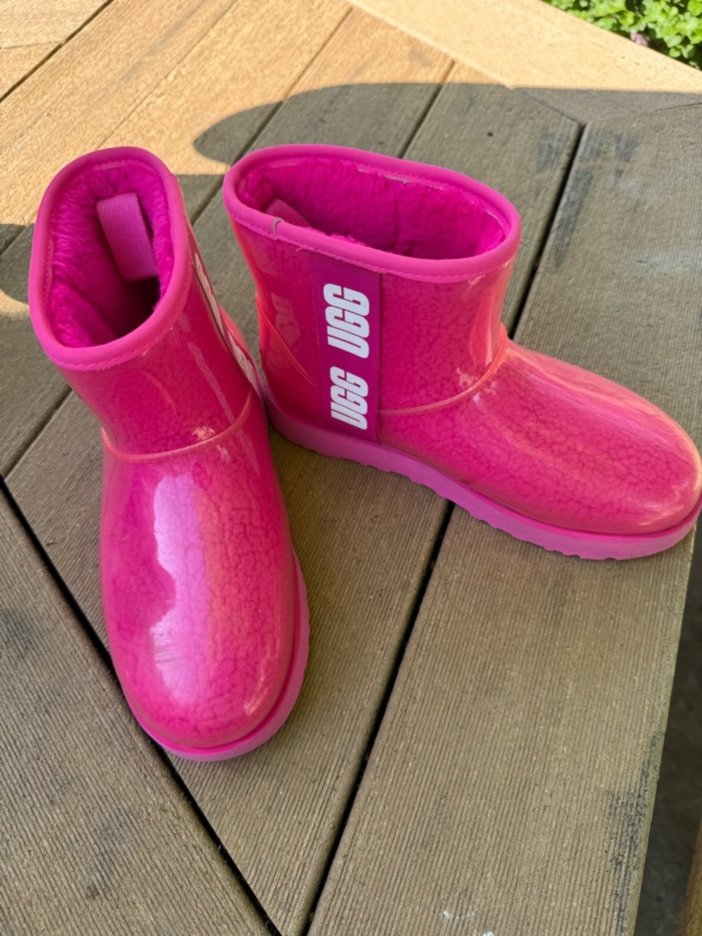 UGG CLASSIC CLEAR BOOTS WATERPROOF PINK SIZE 7